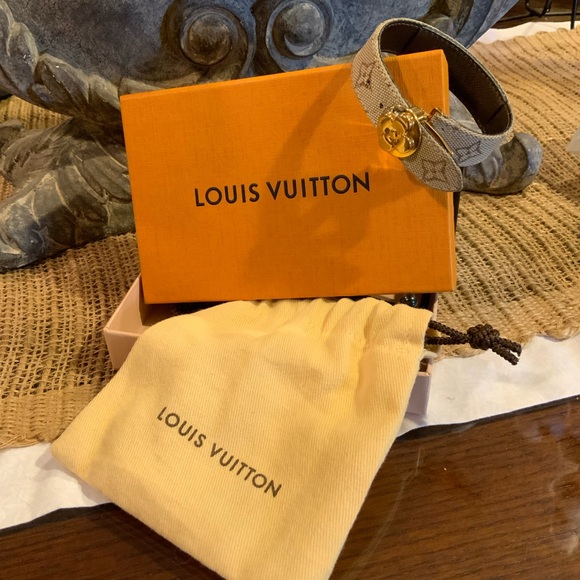 LV Canvas Monogram “Good Luck” Bracelet - Picture 1 of 8